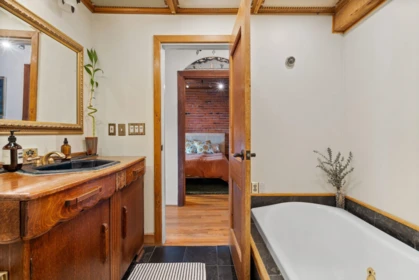 Garage Interior Photo of 305 41 Alexander Street, Vancouver, BC
