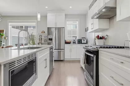 Kitchen Island Photo of 53 19501 74 Avenue, Surrey, BC