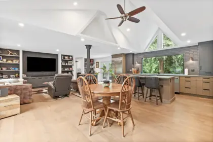 31648 Grove Avenue, Mission, BC, Mission — Single Family Residence for sale