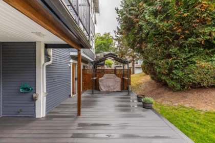 Mudroom Photo of 53 1140 Falcon Drive, Coquitlam, BC