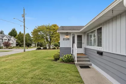 2129 Bowler Drive, Surrey, BC, Surrey — Single Family Residence for sale