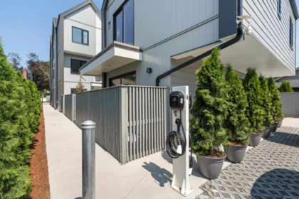Family Room Photo of 5 2240 E 40th Avenue, Vancouver, BC