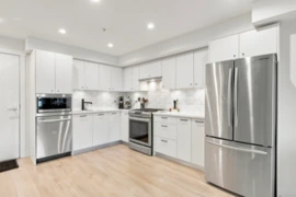 305 1519 Crown Street, North Vancouver, BC