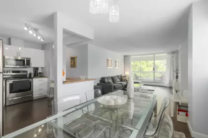 Pantry Photo of 402 550 Eighth Street, New Westminster, BC