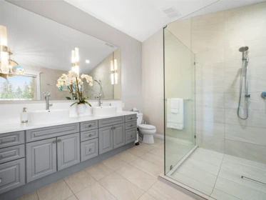 Guest Bathroom Photo of 4047 Woodbury Avenue, North Vancouver, BC