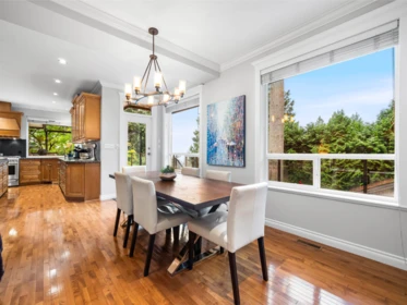 Kitchen Island Photo of 4047 Woodbury Avenue, North Vancouver, BC