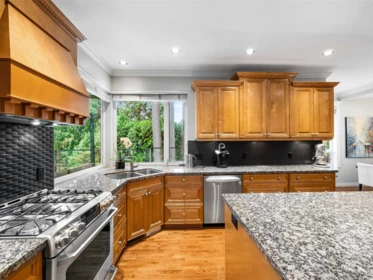 Kitchen Photo of 4047 Woodbury Avenue, North Vancouver, BC