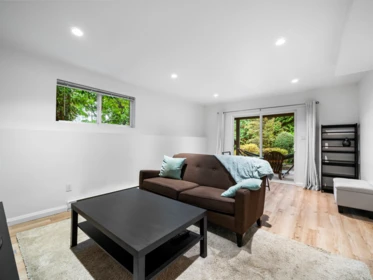 Staircase Photo of 4047 Woodbury Avenue, North Vancouver, BC