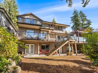 Swimming Pool Photo of 4047 Woodbury Avenue, North Vancouver, BC