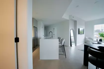 Breakfast Nook Photo of 360 422 E 3rd Street, North Vancouver, BC