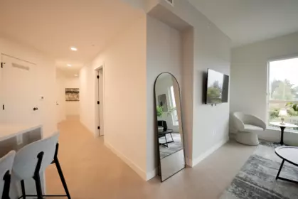 360 422 E 3rd Street, North Vancouver, BC, North vancouver — Apartment/Condo for sale