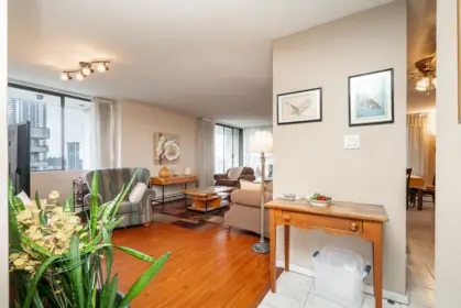2503 3737 Bartlett Court, Burnaby, BC, Burnaby — Apartment/Condo for sale