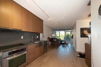 205 251 E 7th Avenue, Vancouver, BC, Vancouver — Apartment/Condo for sale
