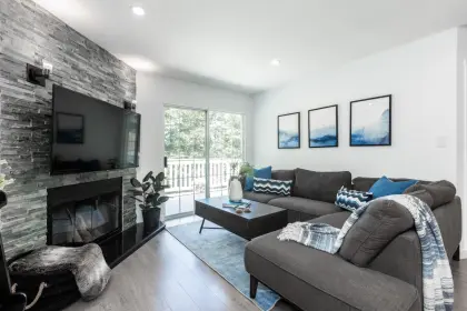 2605A Jane Street, Port Moody, BC, Port moody — Half Duplex for sale
