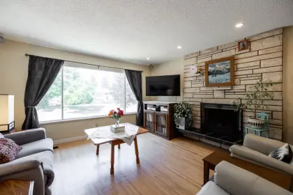 15153 Robin Crescent, Surrey, BC, Surrey — Single Family Residence for sale