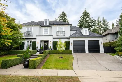 3823 156a Street, Surrey, BC, Surrey — Single Family Residence for sale