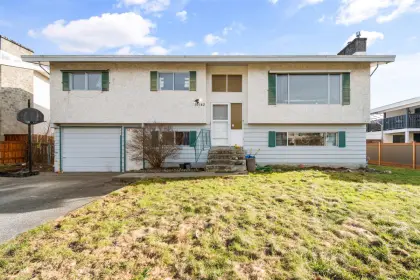 10182 Crystal Drive, Chilliwack, BC, Chilliwack — Single Family Residence for sale