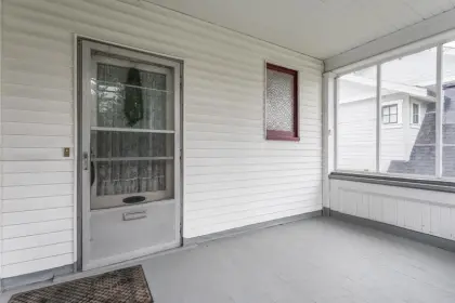 129 Seventh Avenue, New Westminster, BC, New westminster — Single Family Residence for sale
