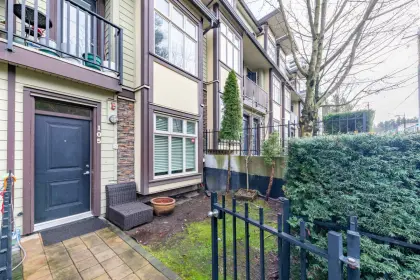 105 5588 Patterson Avenue, Burnaby, BC, Burnaby — Apartment/Condo for sale