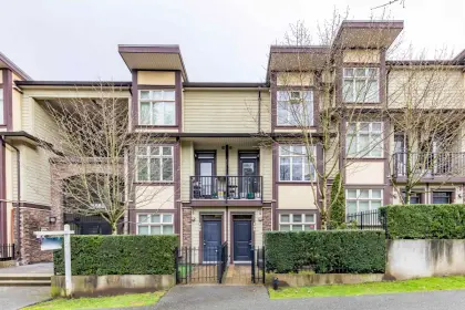 105 5588 Patterson Avenue, Burnaby, BC, Burnaby — Apartment/Condo for sale