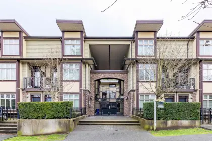105 5588 Patterson Avenue, Burnaby, BC, Burnaby — Apartment/Condo for sale
