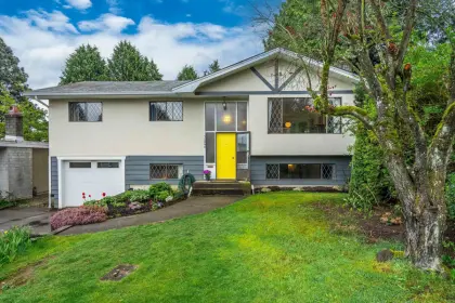 15840 Russell Avenue, White Rock, BC, White rock — Single Family Residence for sale