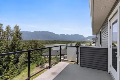 1 43575 Chilliwack Mountain Road, Chilliwack, BC, Chilliwack — Townhouse for sale