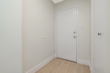 305 1526 George Street, White Rock, BC, White Rock — Apartment/Condo for sale