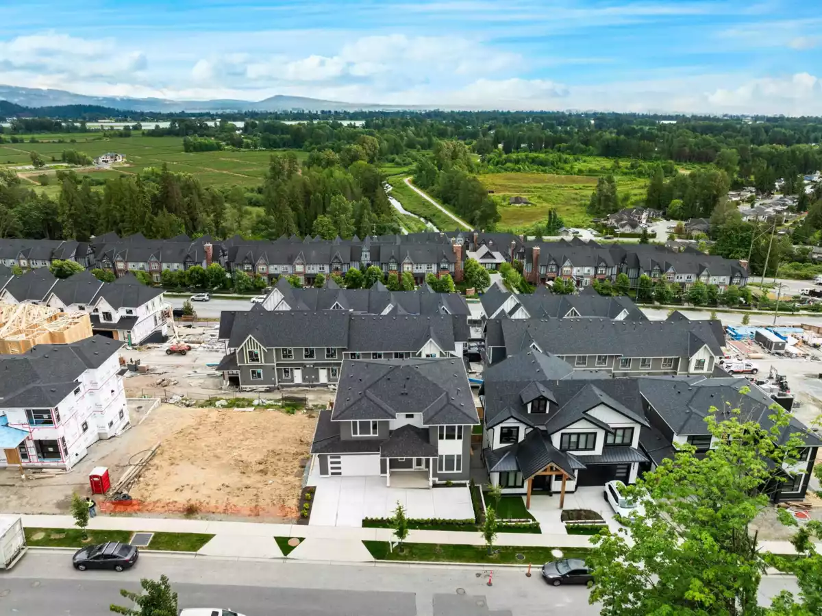 Garden / Landscaping Photo of 3556 Monson Crescent, Coquitlam, BC