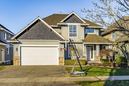 15485 37a Avenue, Surrey, BC, Surrey — Single Family Residence for sale