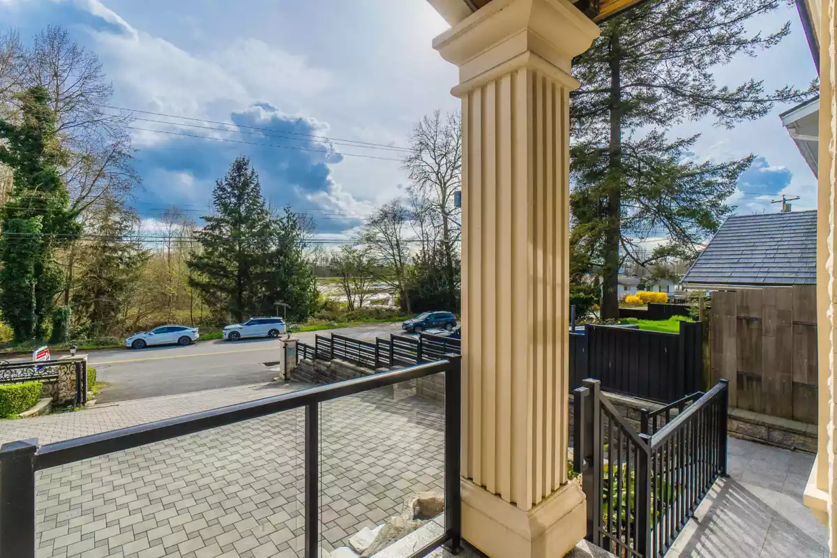 Garden / Landscaping Photo of 5029 Marine Drive, Burnaby, BC