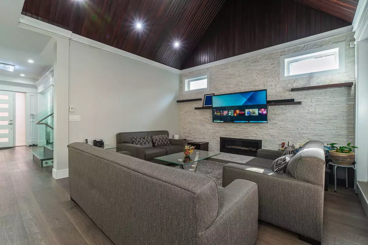 Walk-In Closet Photo of 5029 Marine Drive, Burnaby, BC