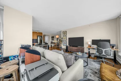 703 1833 Crowe Street, Vancouver, BC, Vancouver — Apartment/Condo for sale