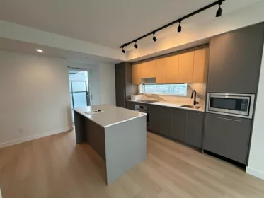 2210 13725 George Junction, Surrey, BC, Whalley — 2 bed apartment/condo for sale