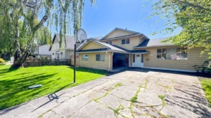 8200 Rosebank Crescent, Richmond, BC