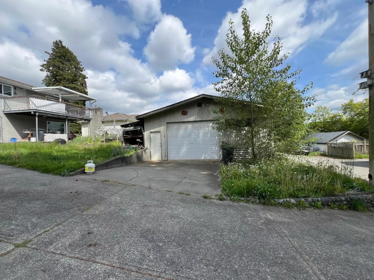 Dining Area Photo of 1008 Thomas Avenue, Coquitlam, BC