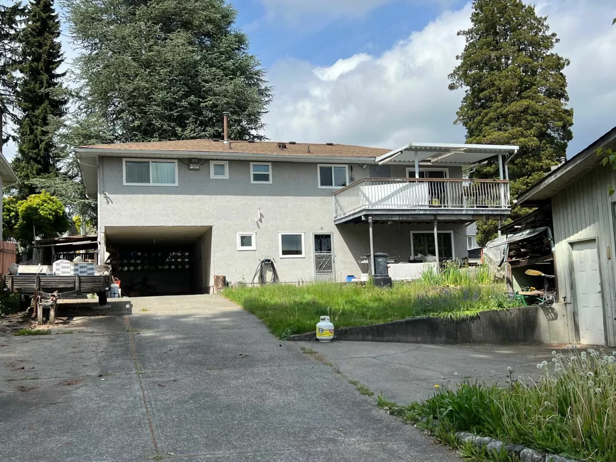 Family Room Photo of 1008 Thomas Avenue, Coquitlam, BC