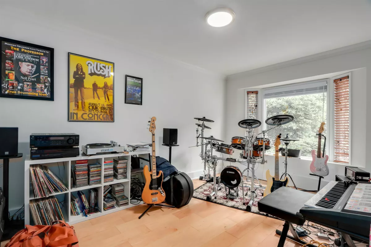 Family Room Photo of 4545 Mapleridge Drive, North Vancouver, BC