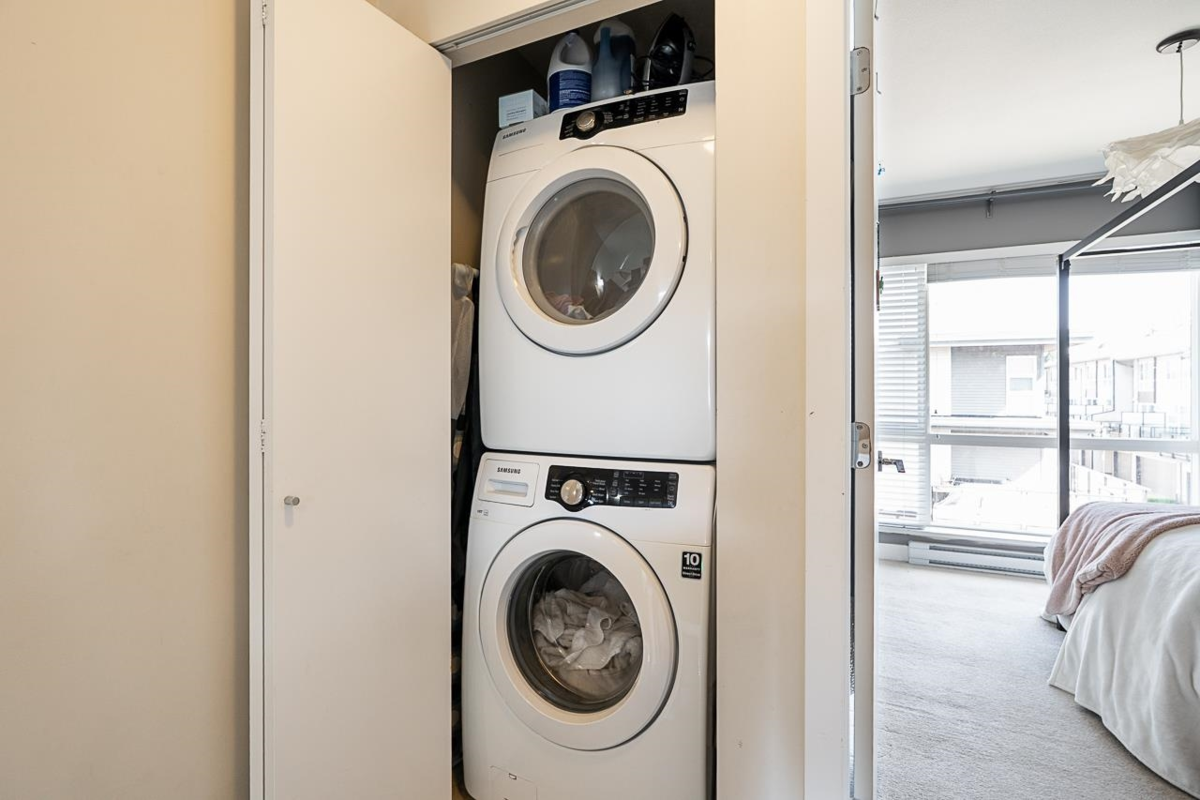 Hallway Photo of 81 16222 23a Avenue, Surrey, BC