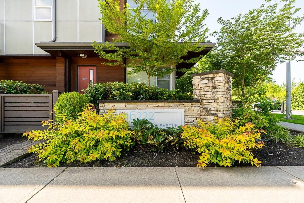 Kitchen Photo of 81 16222 23a Avenue, Surrey, BC