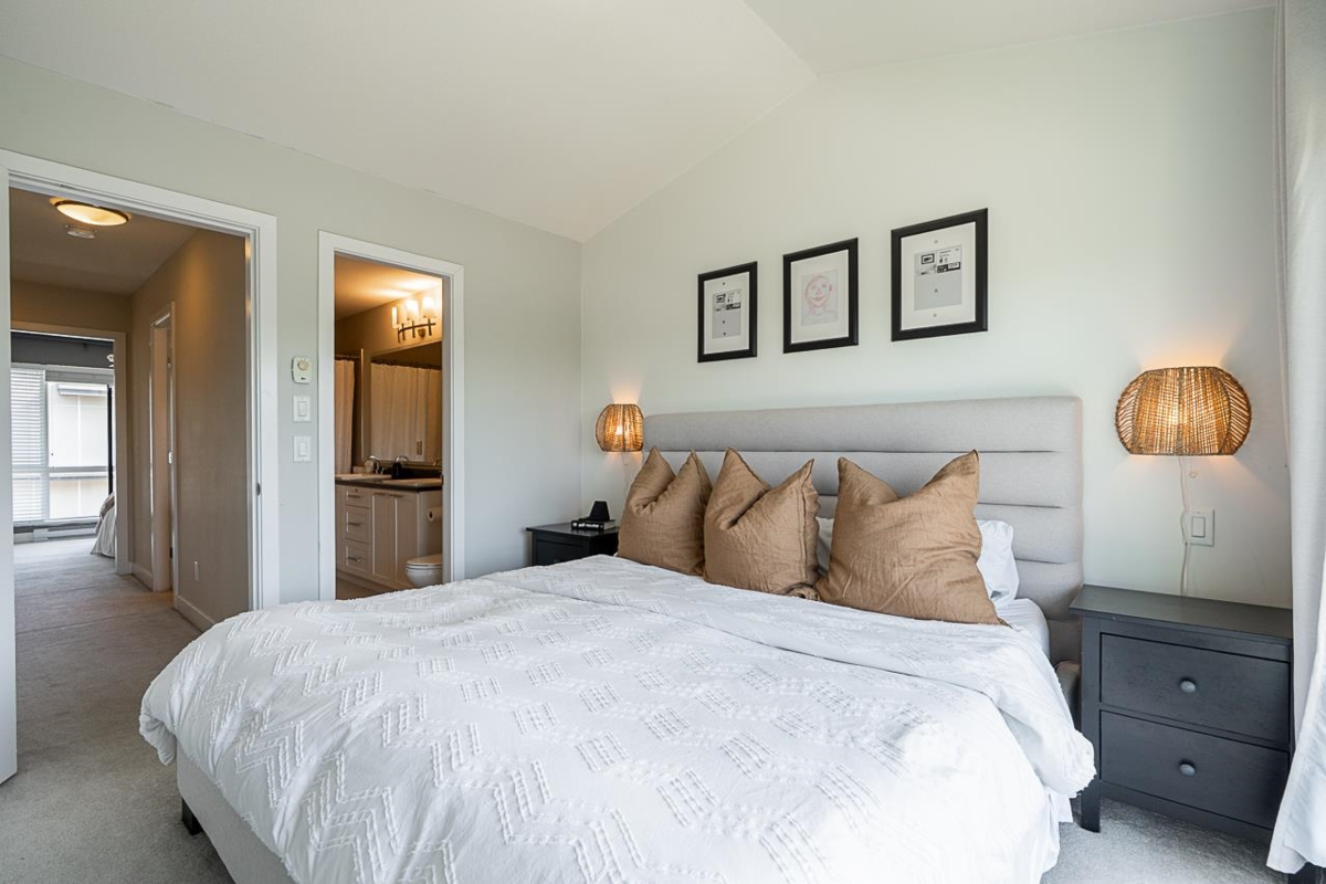 Loft / Bonus Room Photo of 81 16222 23a Avenue, Surrey, BC