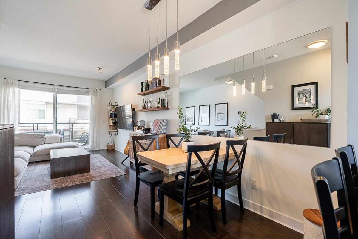 Walk-In Closet Photo of 81 16222 23a Avenue, Surrey, BC