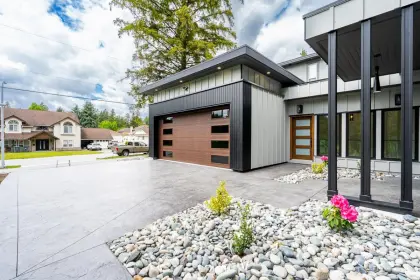 10168 161 Street, Surrey, BC, Surrey — Single Family Residence for sale