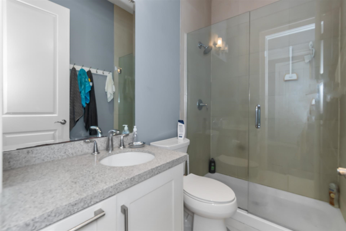 Laundry Room Photo of 5578 Elizabeth Street, Vancouver, BC