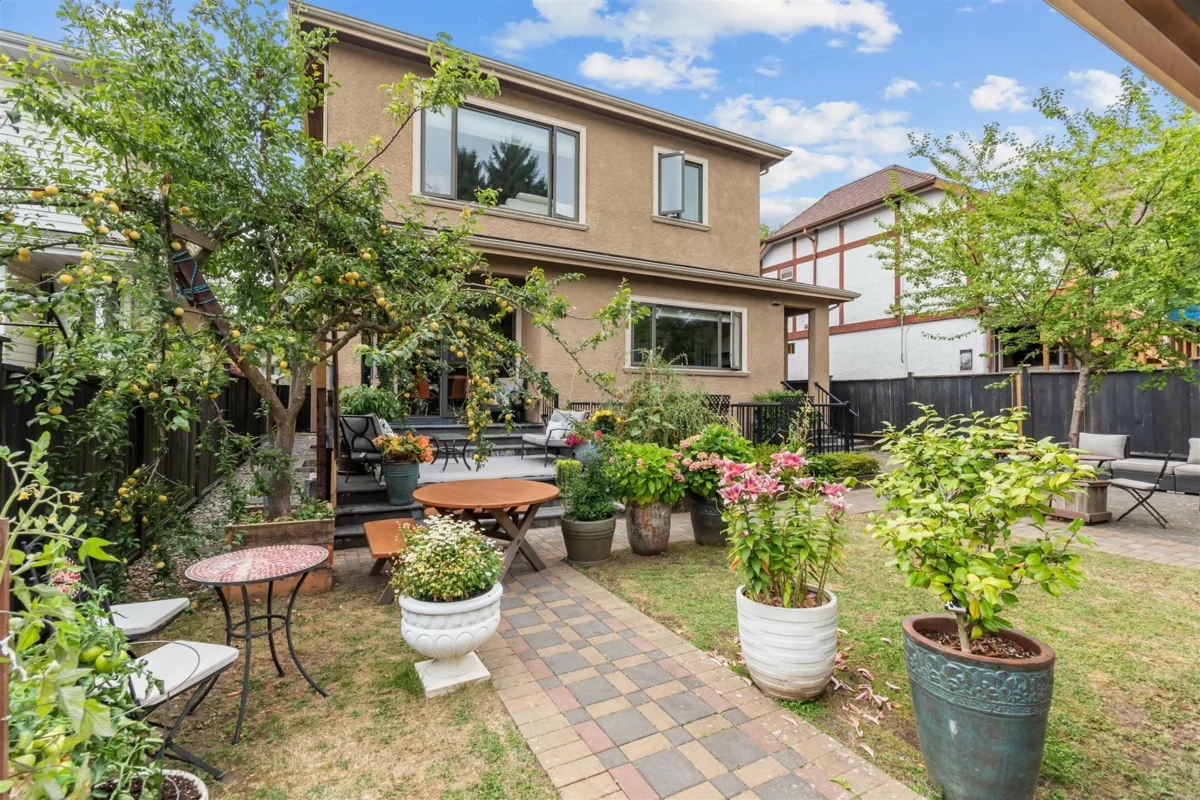 Outdoor Patio Photo of 5578 Elizabeth Street, Vancouver, BC