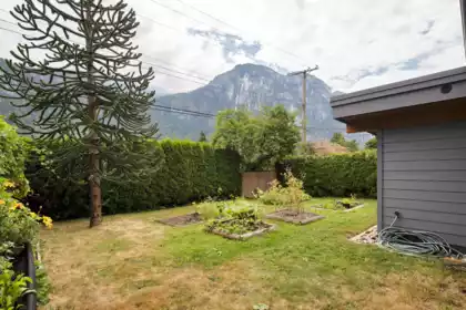 38137 Westway Avenue, Squamish, BC, Squamish — Single Family Residence for sale