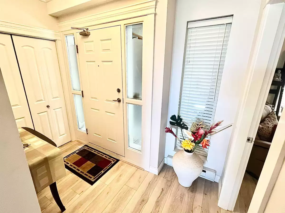 Powder Room Photo of 207 1120 Tsatsu Shores Drive, Tsawwassen, BC