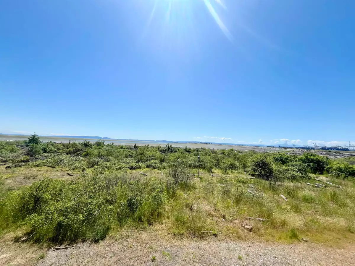 Staircase Photo of 207 1120 Tsatsu Shores Drive, Tsawwassen, BC