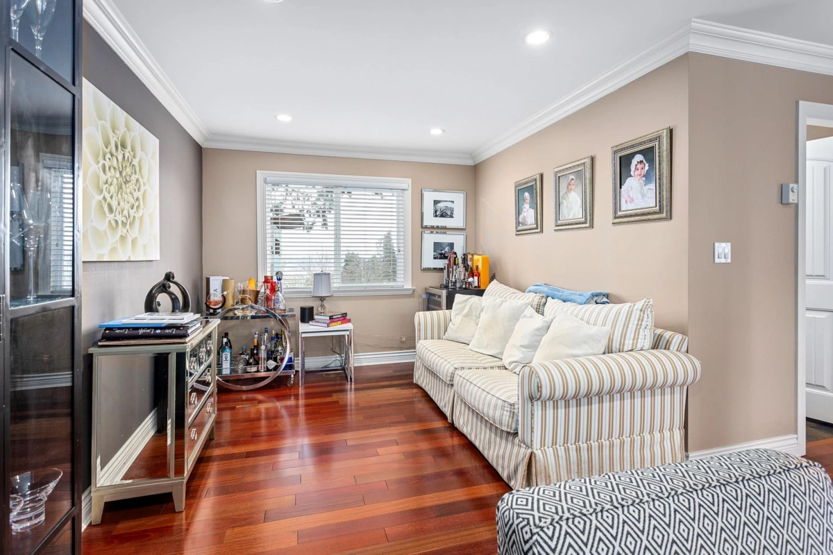 Breakfast Nook Photo of 1122 Rochester Avenue, Coquitlam, BC