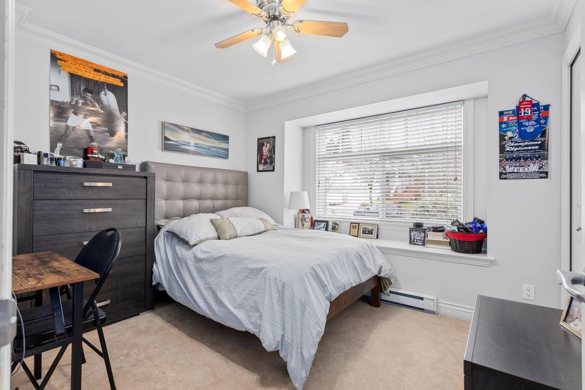 Guest Bathroom Photo of 1122 Rochester Avenue, Coquitlam, BC